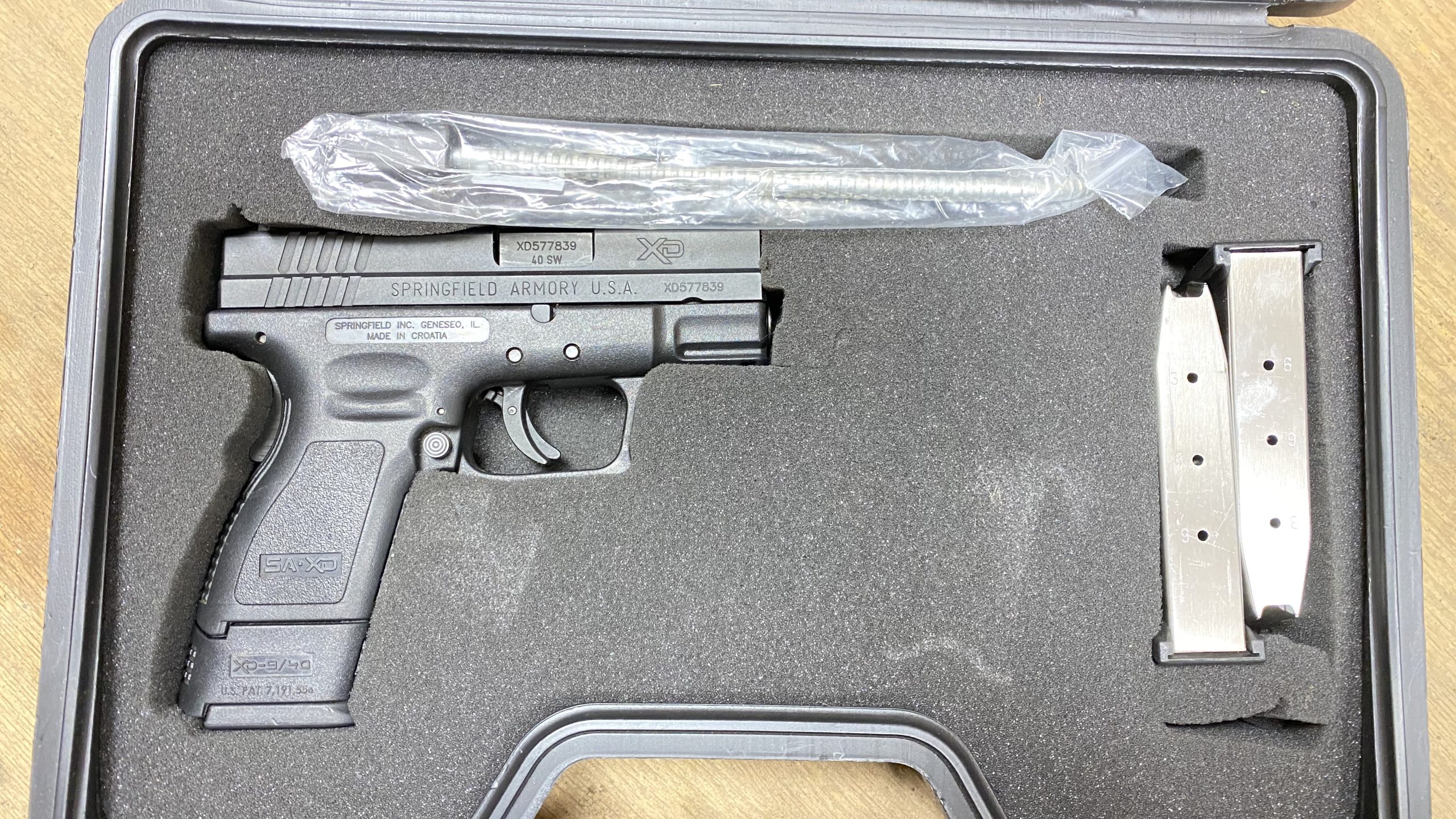 Used Springfield Armory XD-40 40 S&W Subcompact 3 Mags