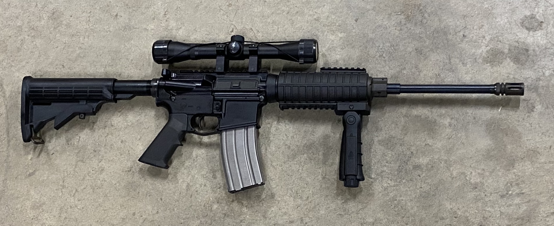 Used Del-Ton AR15 DTI-15 556 Nato Ruger 4x32 Scope